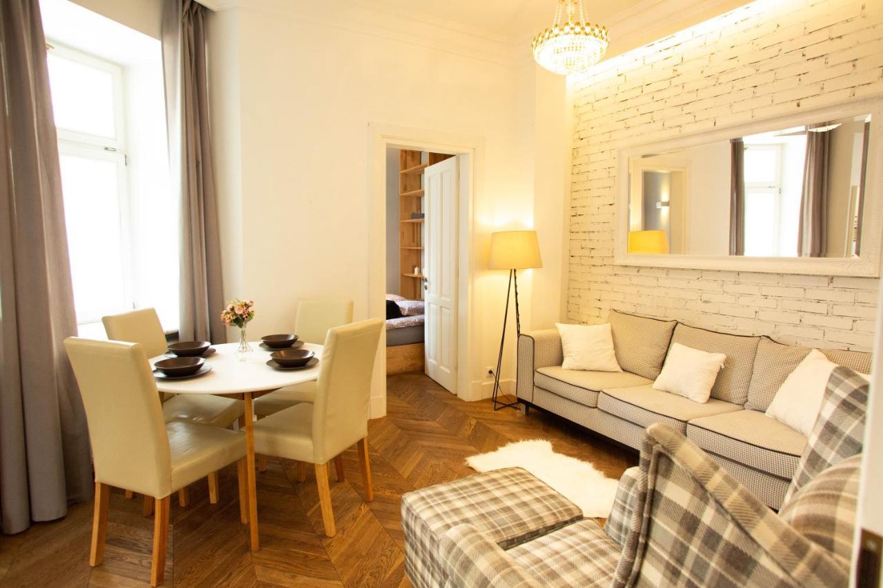 City Center - Golden Apartments - Dobr11A Варшава Екстер'єр фото