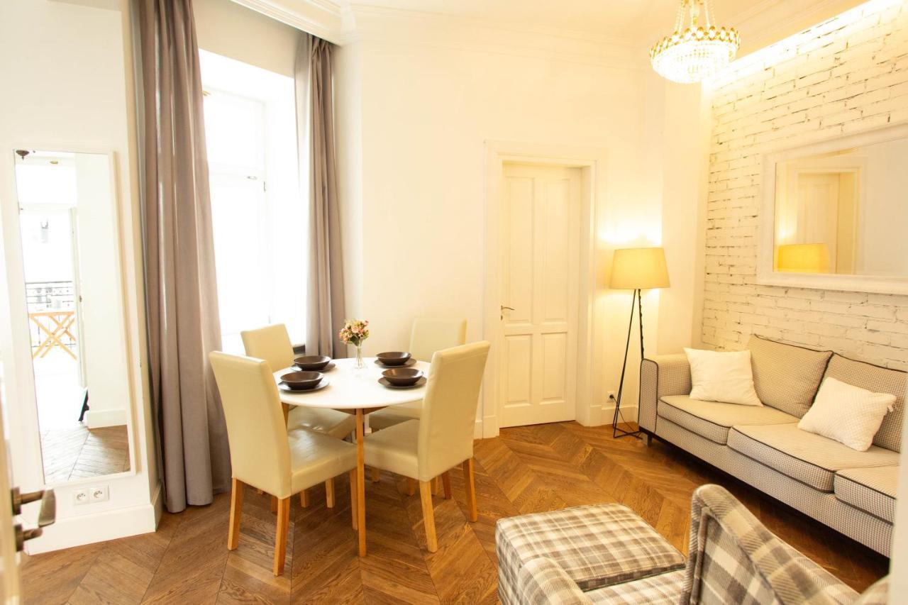 City Center - Golden Apartments - Dobr11A Варшава Екстер'єр фото